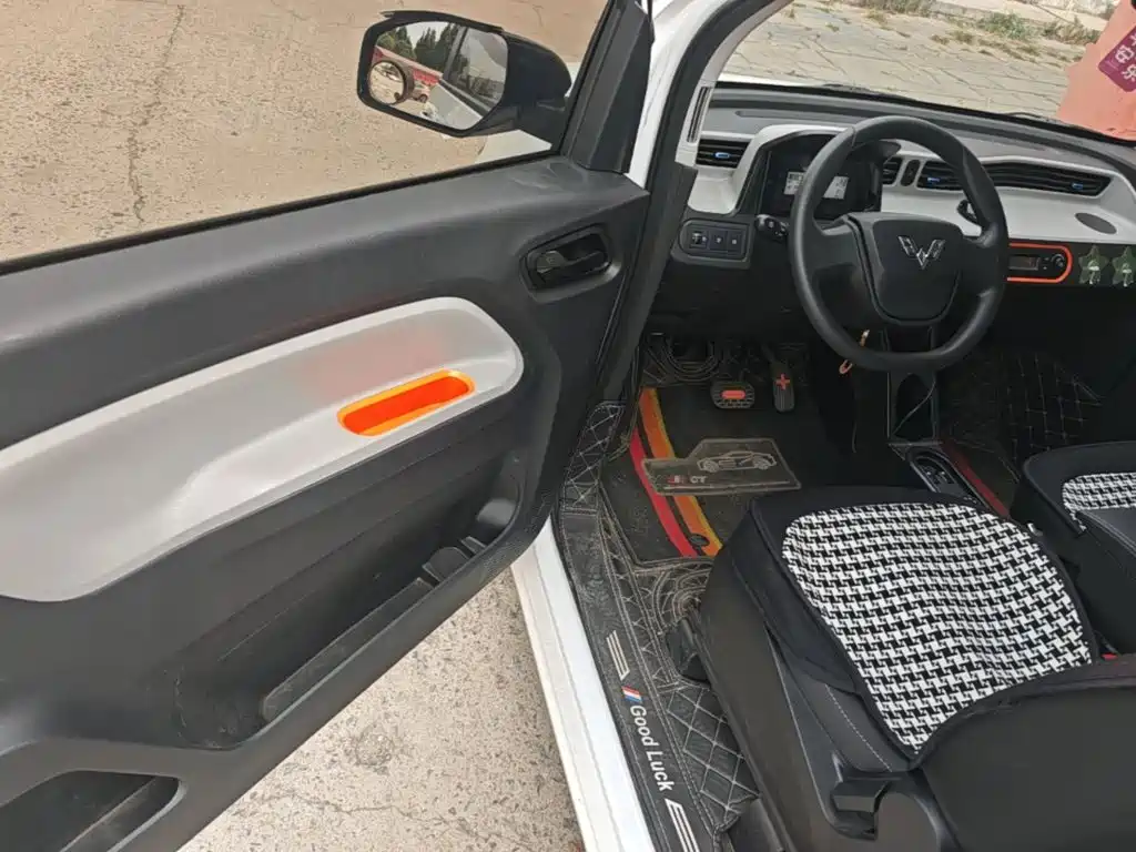 Wuling MINIEV — миниатюра 16