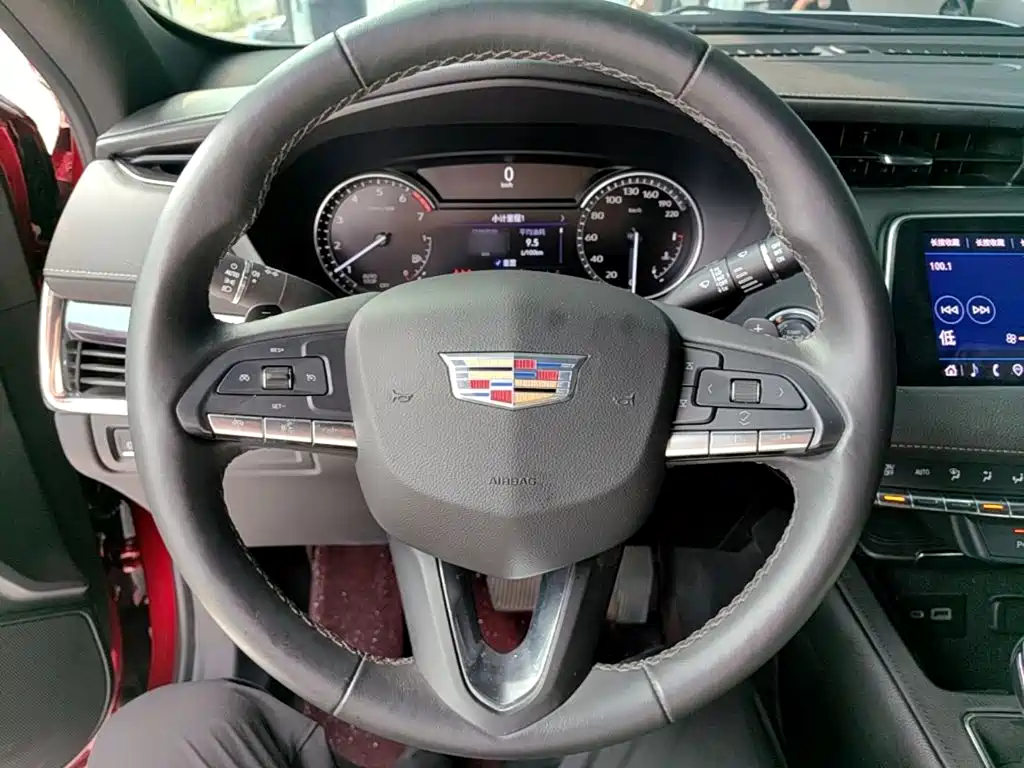 Cadillac XT4 — миниатюра 11