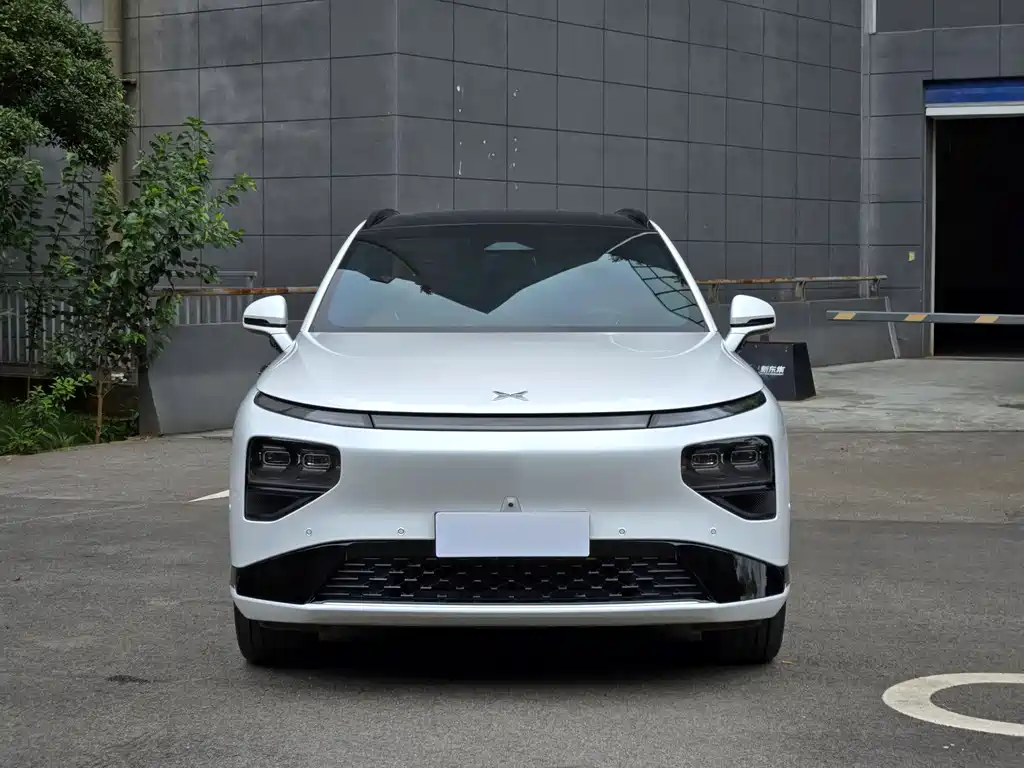 XPeng G9 — миниатюра 4