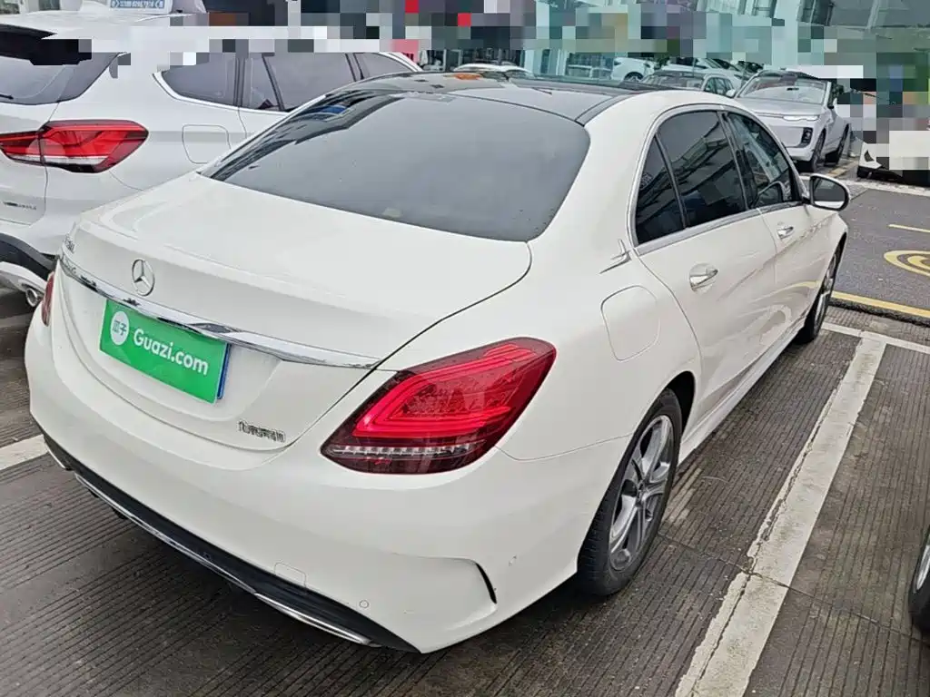 Mercedes-Benz C-Class — миниатюра 7