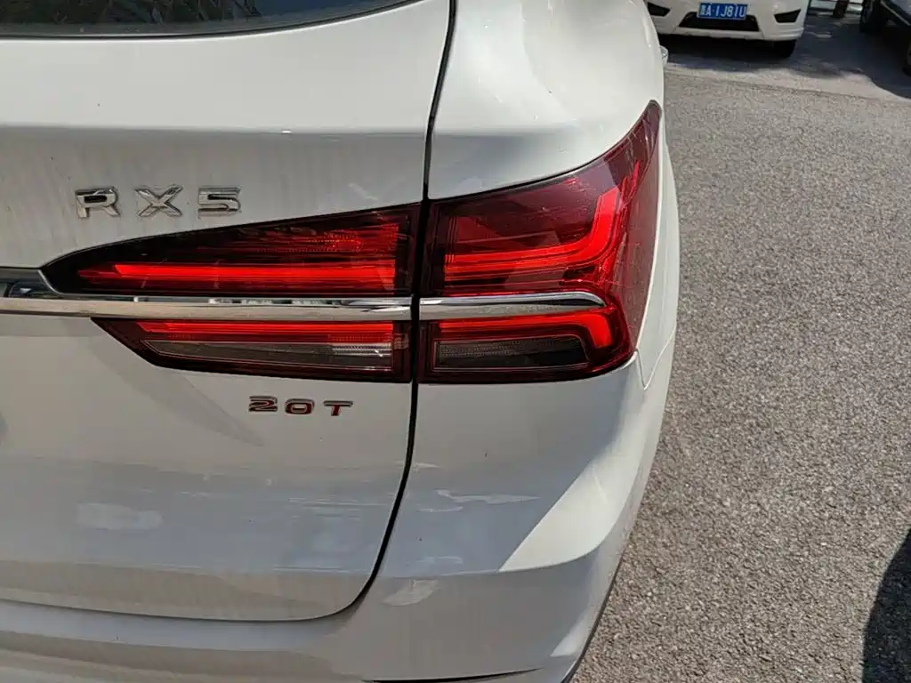 Roewe RX5 — миниатюра 8