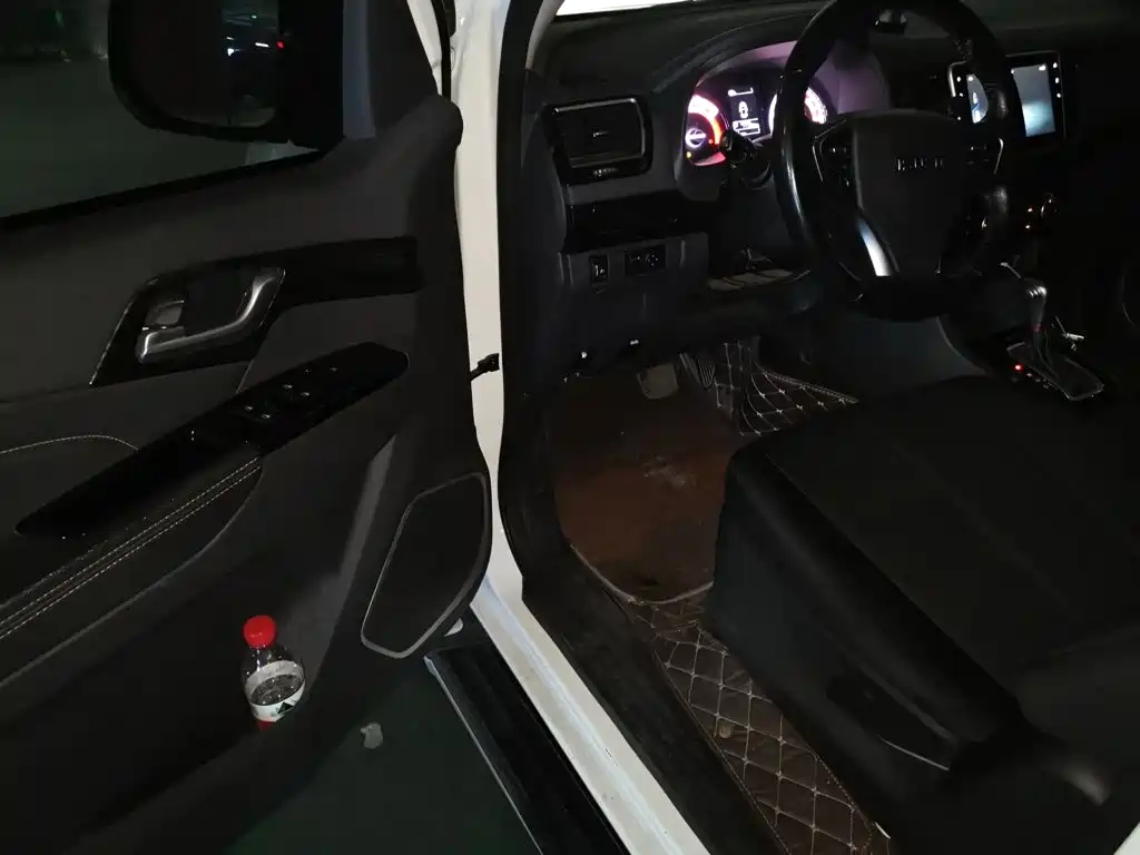 Isuzu Lingtuo — миниатюра 14
