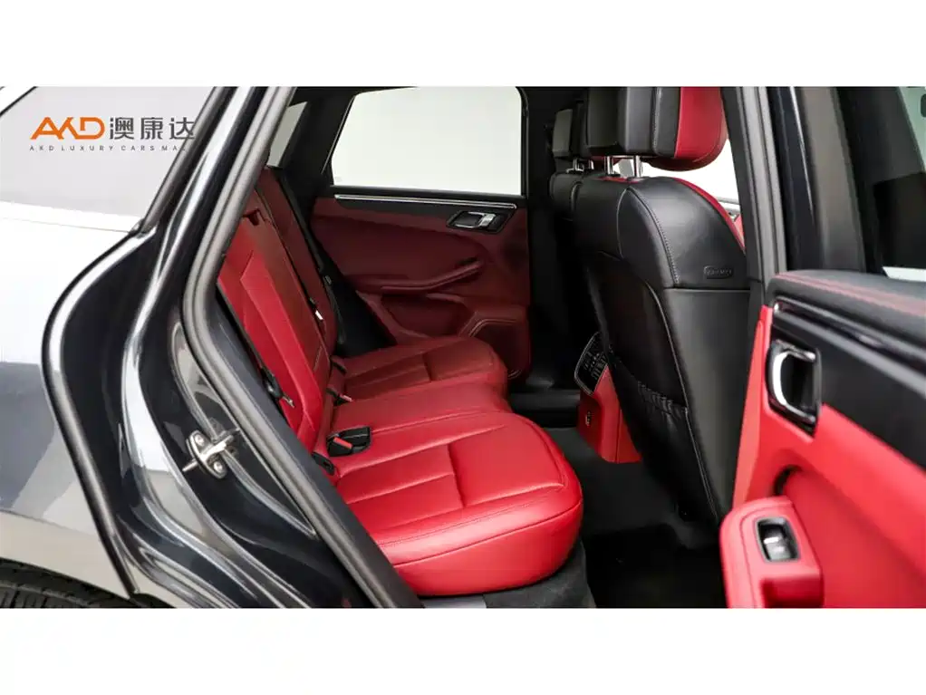Porsche Macan — миниатюра 8