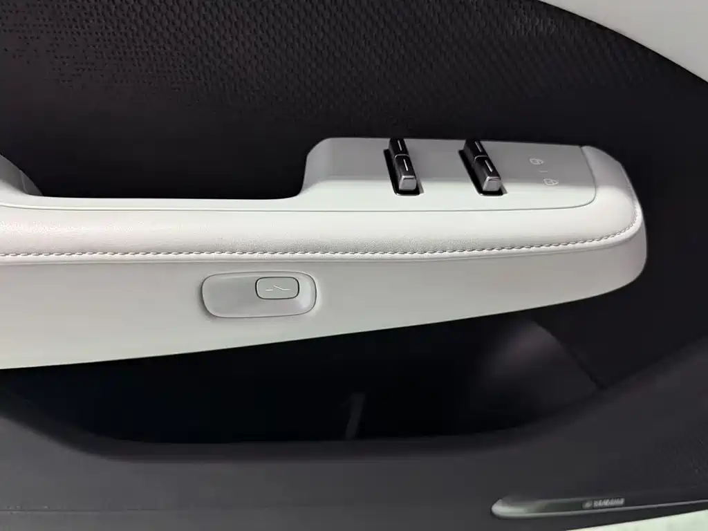 ZEEKR EXTREME KRYPTON 001