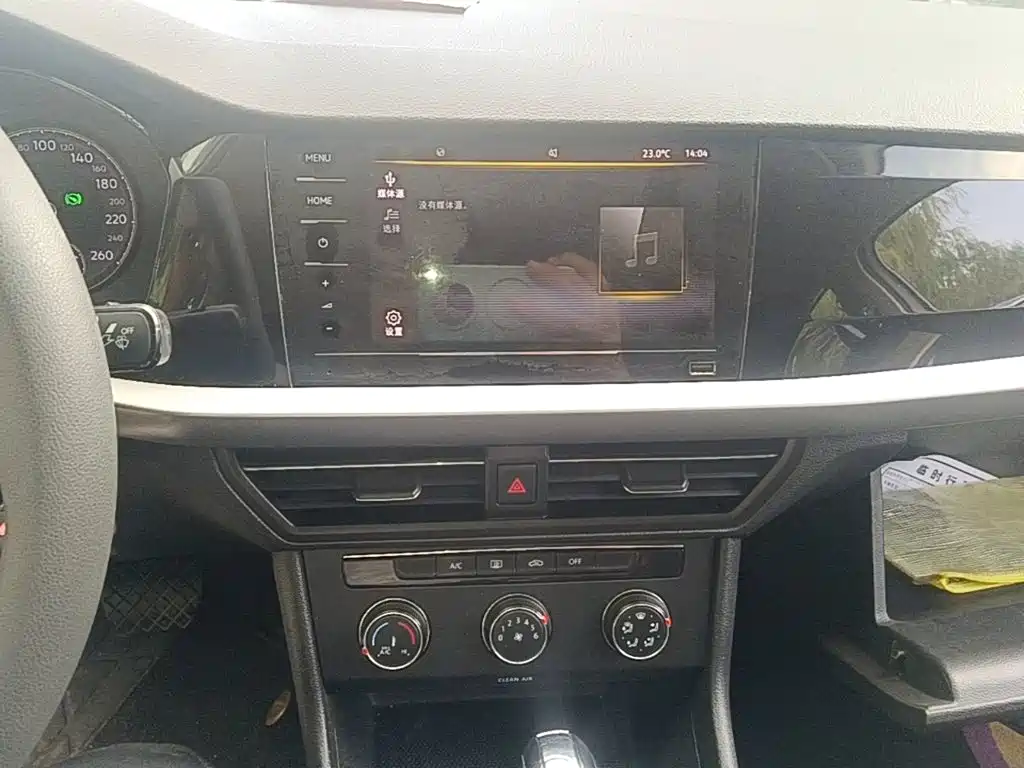 Volkswagen Lavida — миниатюра 13