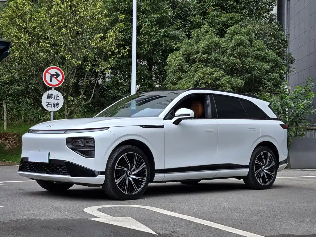 XPeng G9