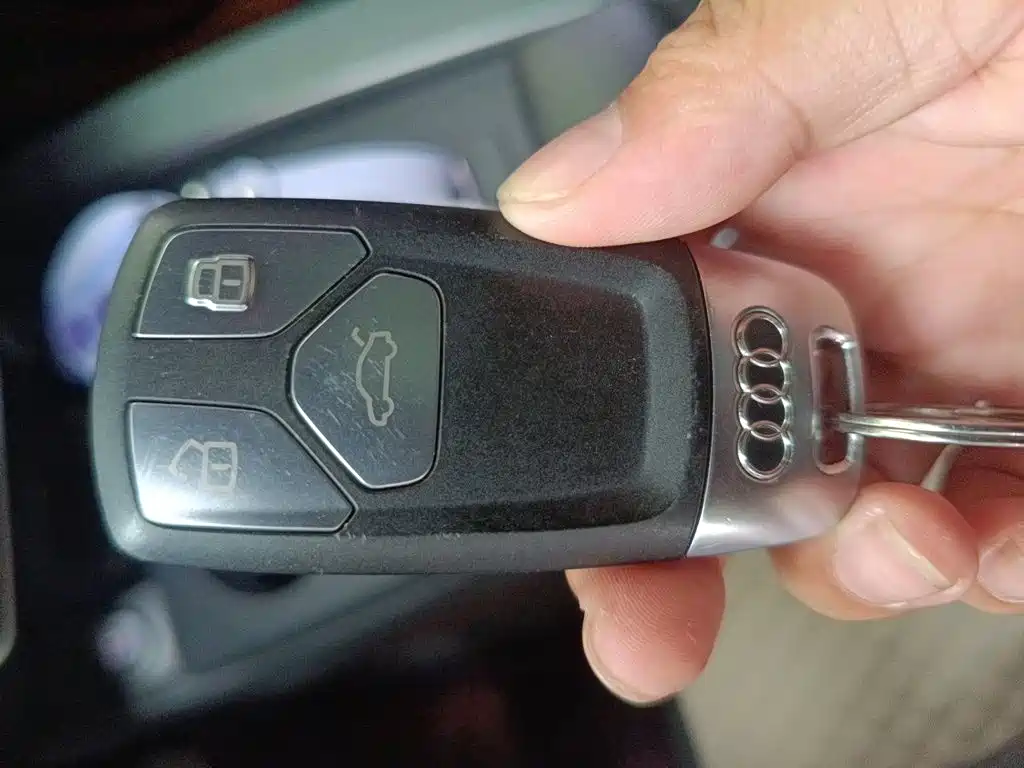 Audi A4L — миниатюра 12
