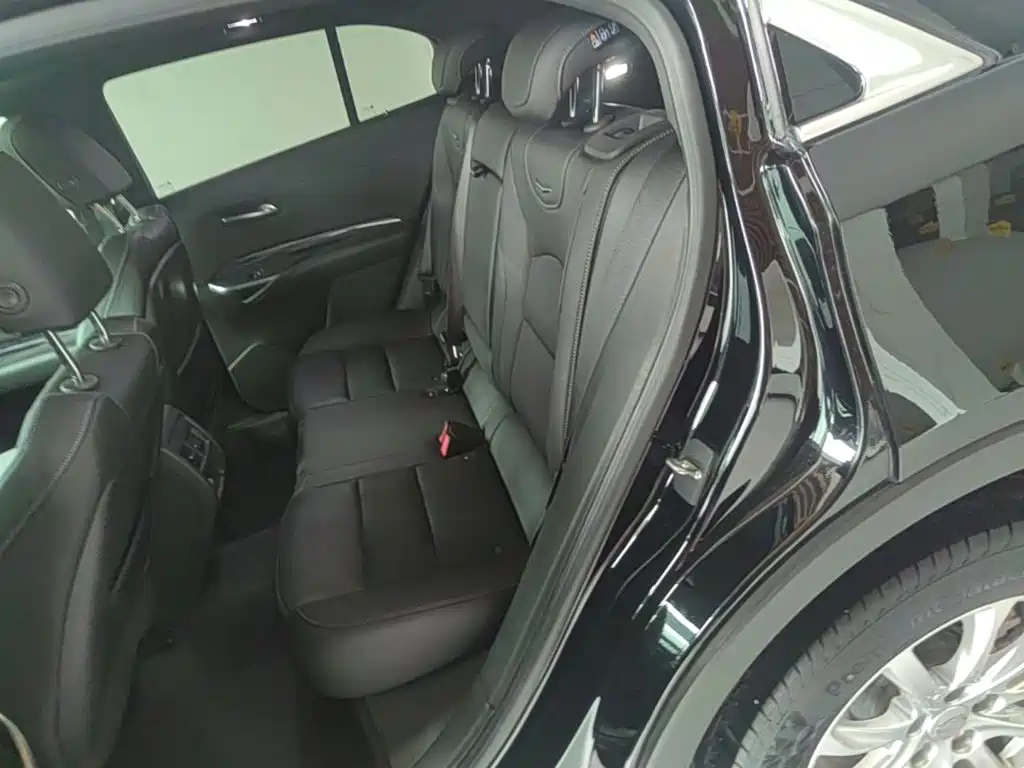 Cadillac XT4 — миниатюра 17