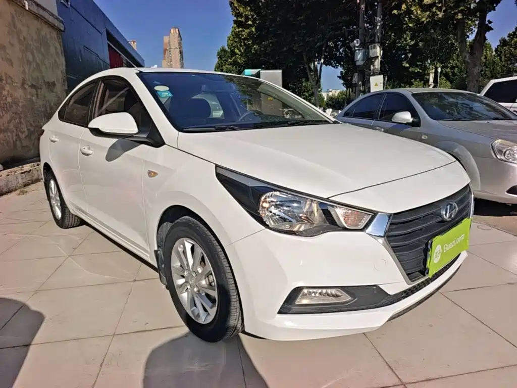 Hyundai Verna — миниатюра 4