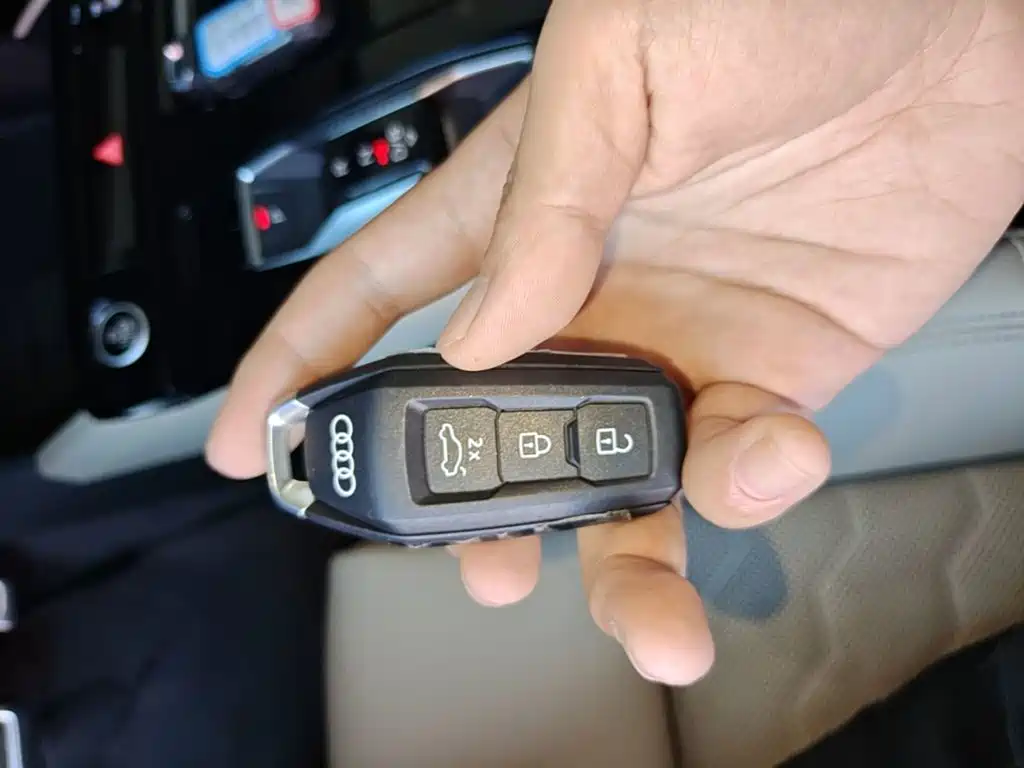 Audi AudiQ6L e-tron — миниатюра 9