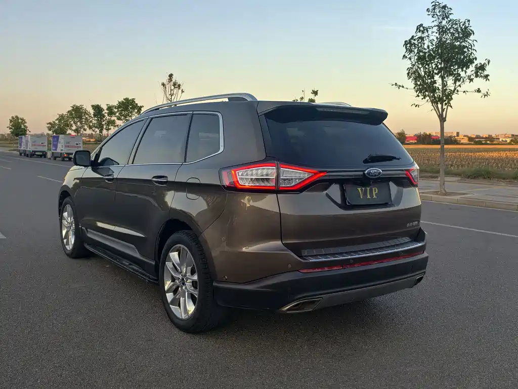 Ford Edge — миниатюра 9