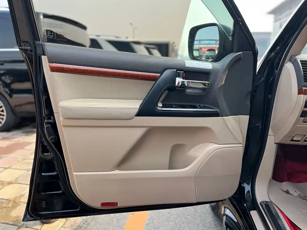 Toyota Land Cruiser 2015 4.0L V6
