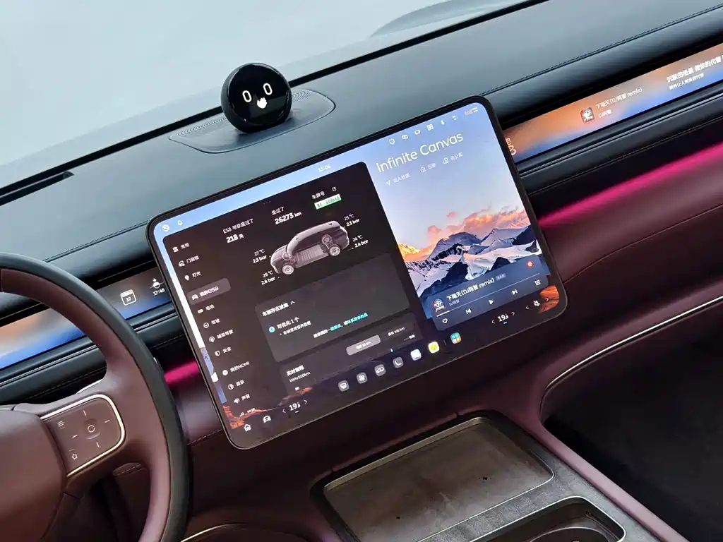 NIO ES8 — миниатюра 19