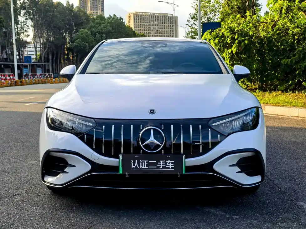 Mercedes-Benz EQE