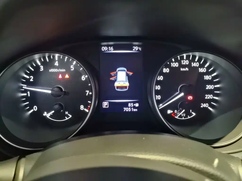 Nissan X-Trail — миниатюра 12