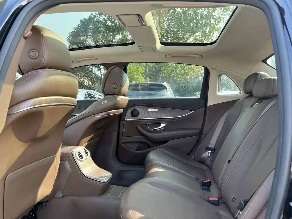 Mercedes-Benz E-Class E 2022 E 300 L Fashion