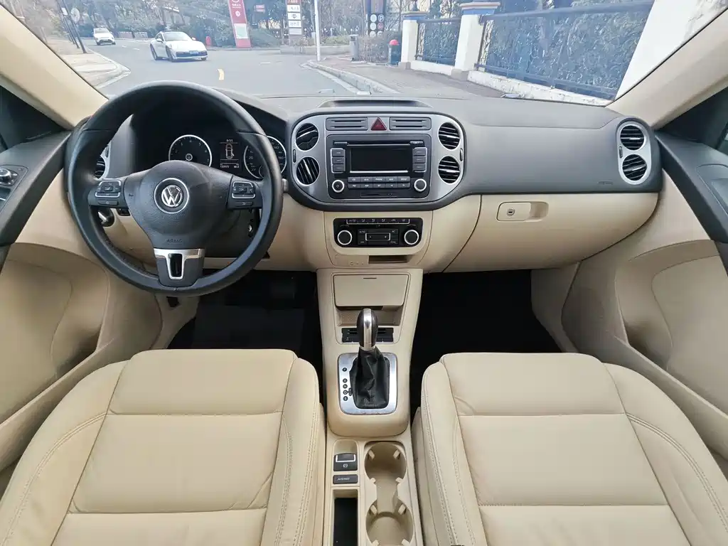 Volkswagen Tiguan 2012 1.8TSI AT