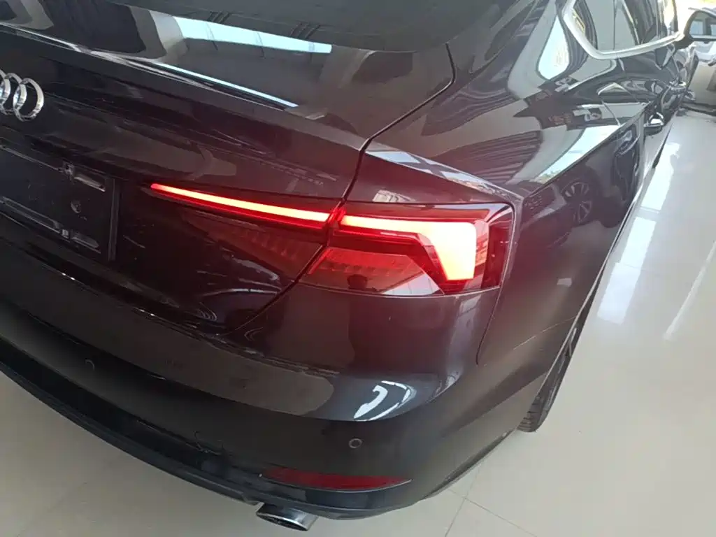 Audi A5 (Import) — миниатюра 8