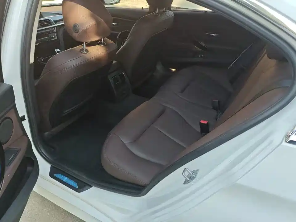 BMW 3 Series — миниатюра 6