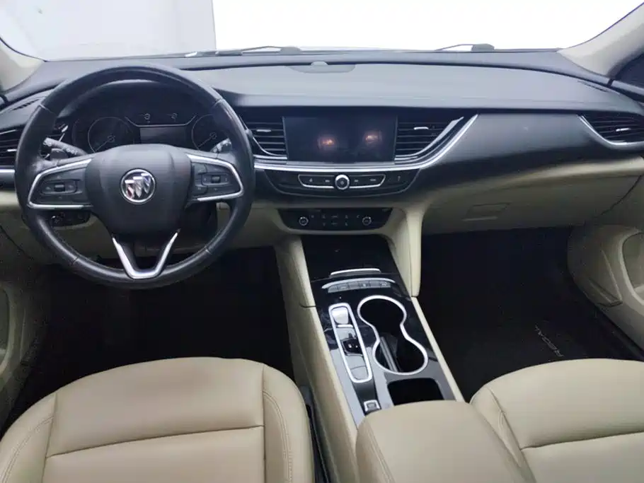 Buick Regal — миниатюра 12