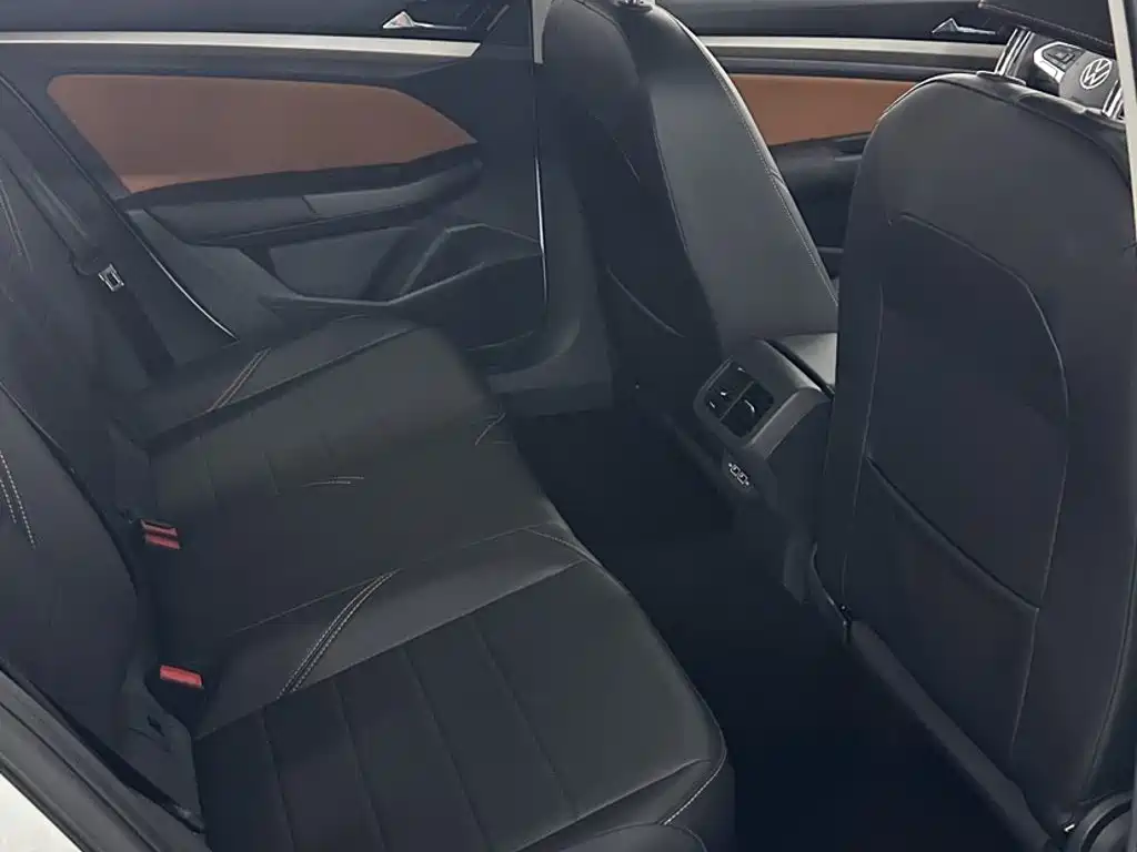 Volkswagen Bora — миниатюра 2