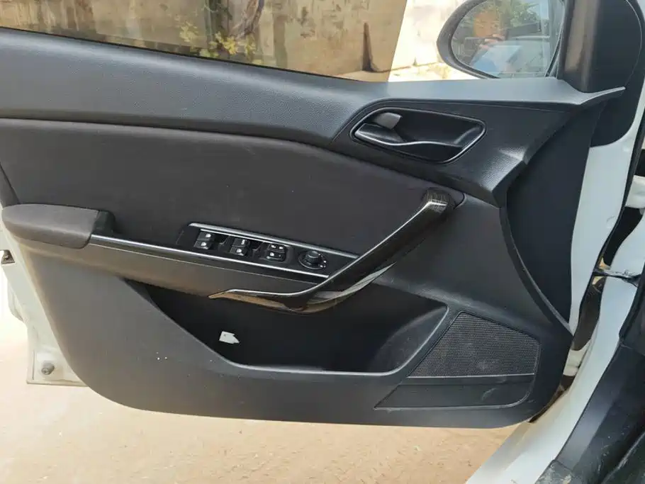 Baojun 310 — миниатюра 7
