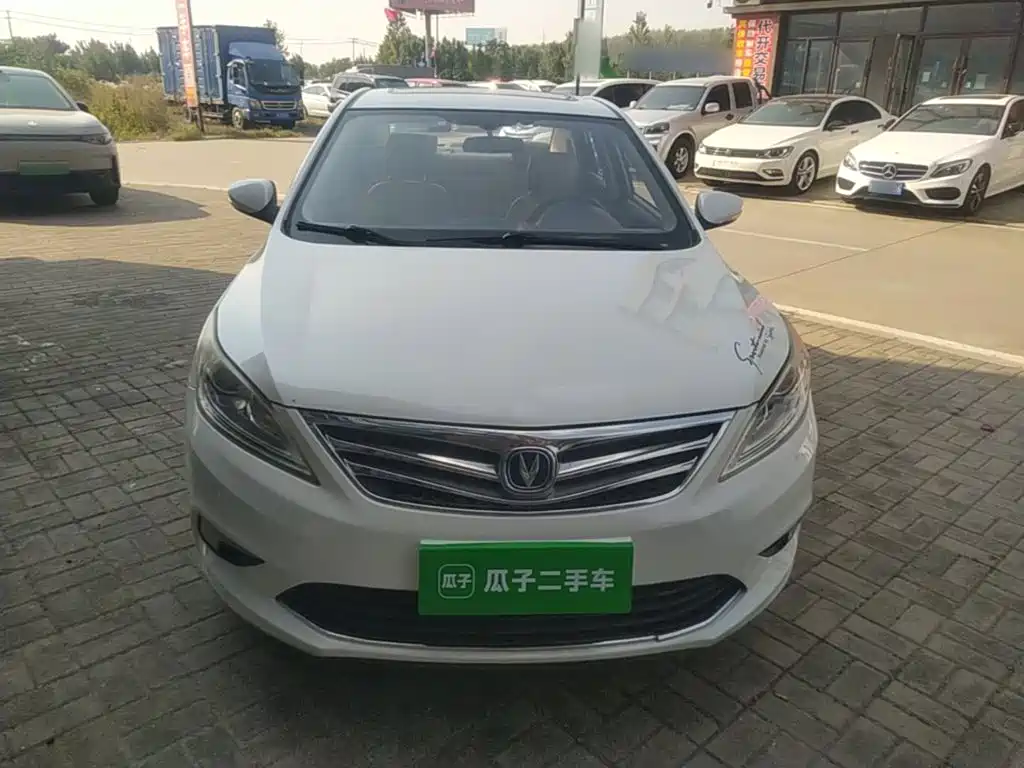 Changan Eado — миниатюра 3