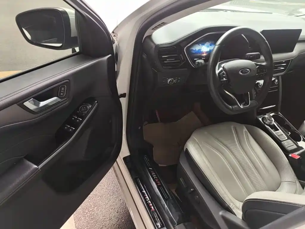 Ford Escape — миниатюра 16