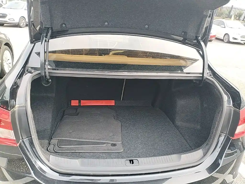 Buick Excelle — миниатюра 19