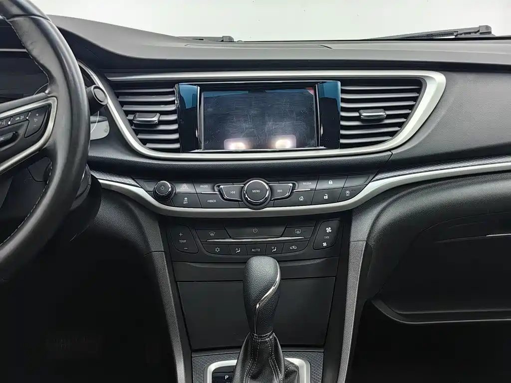 Buick Excelle — миниатюра 12
