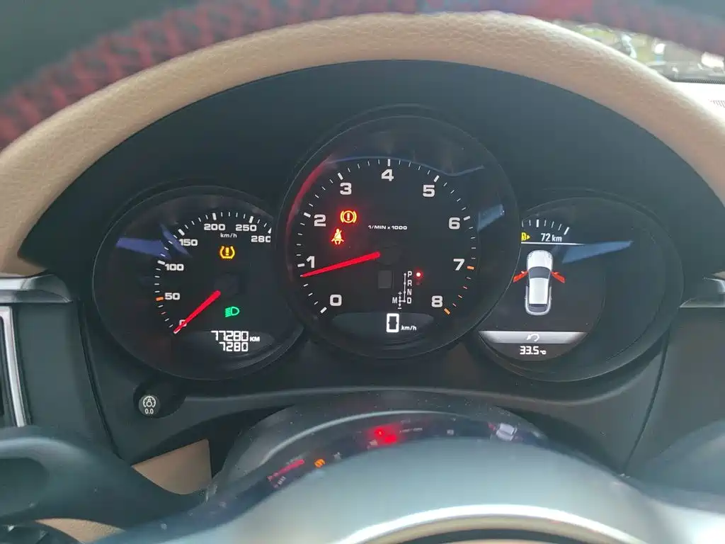 Porsche Macan — миниатюра 4