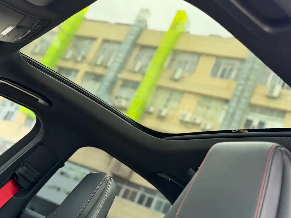 Mercedes-Benz E-Class AMG — миниатюра 17