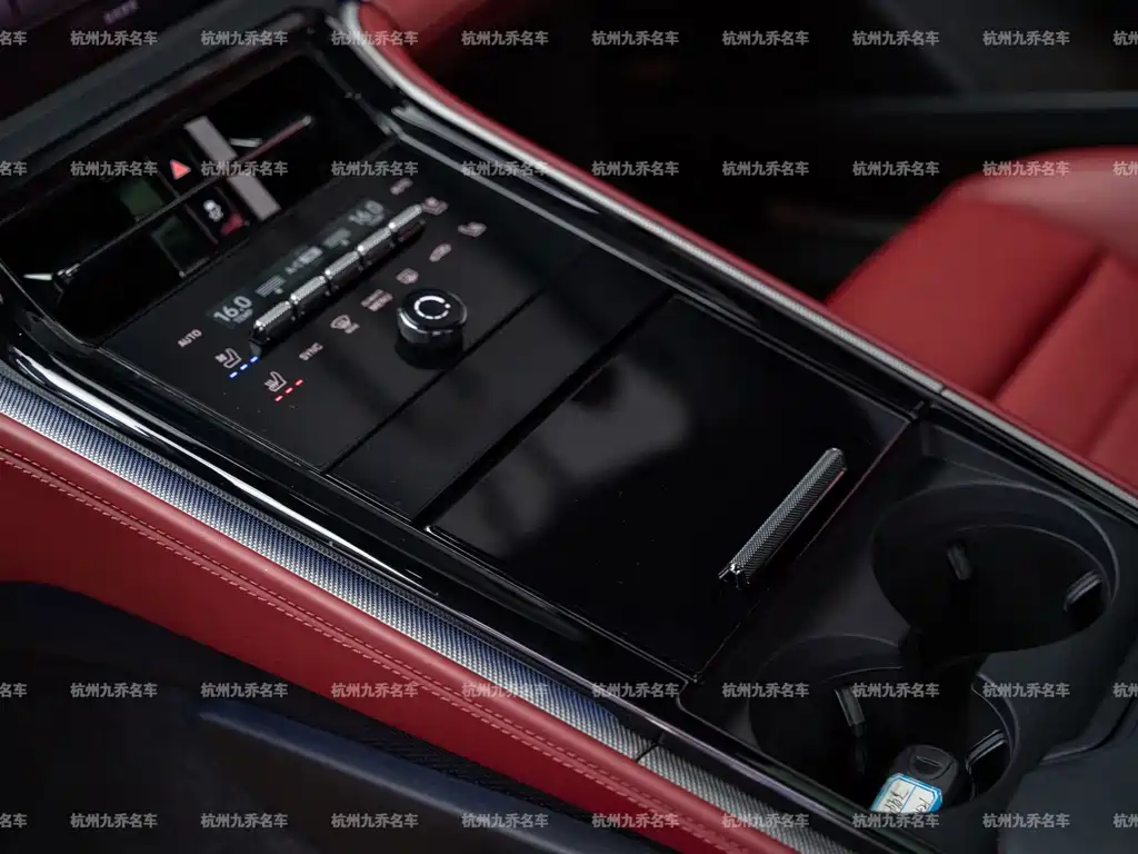 Porsche Panamera — миниатюра 21