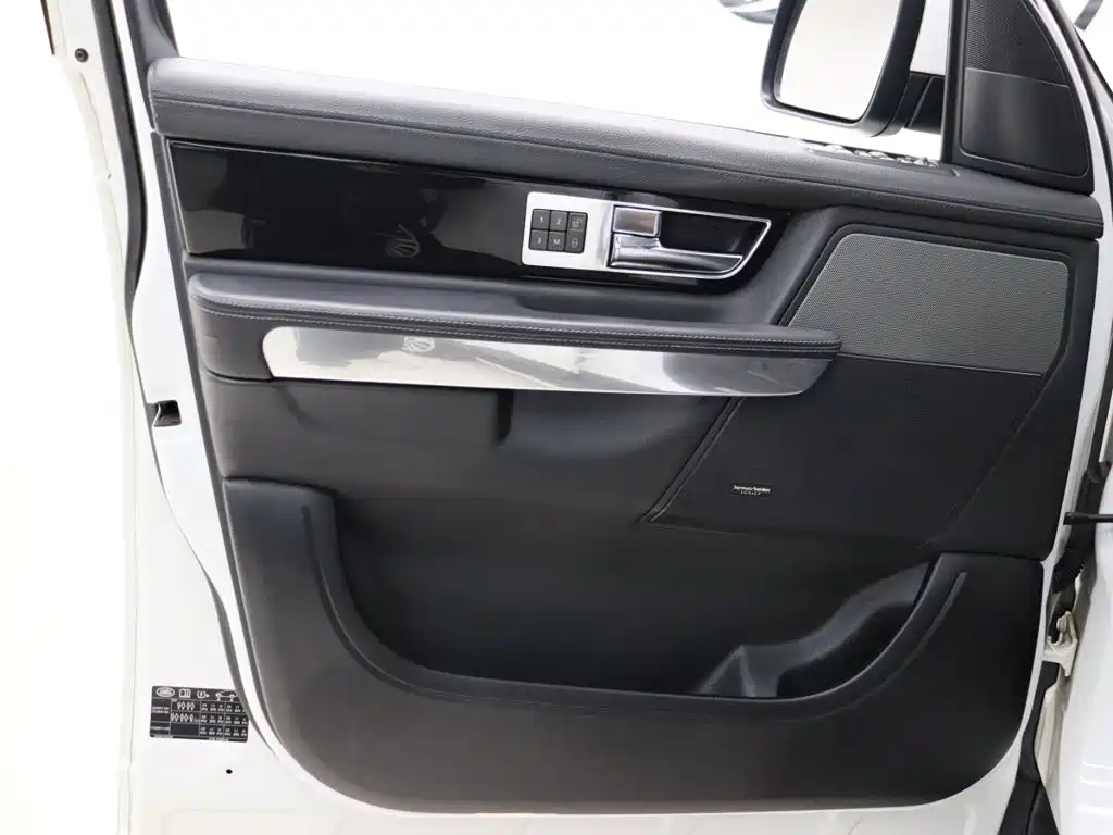 Land Rover Sport — миниатюра 4