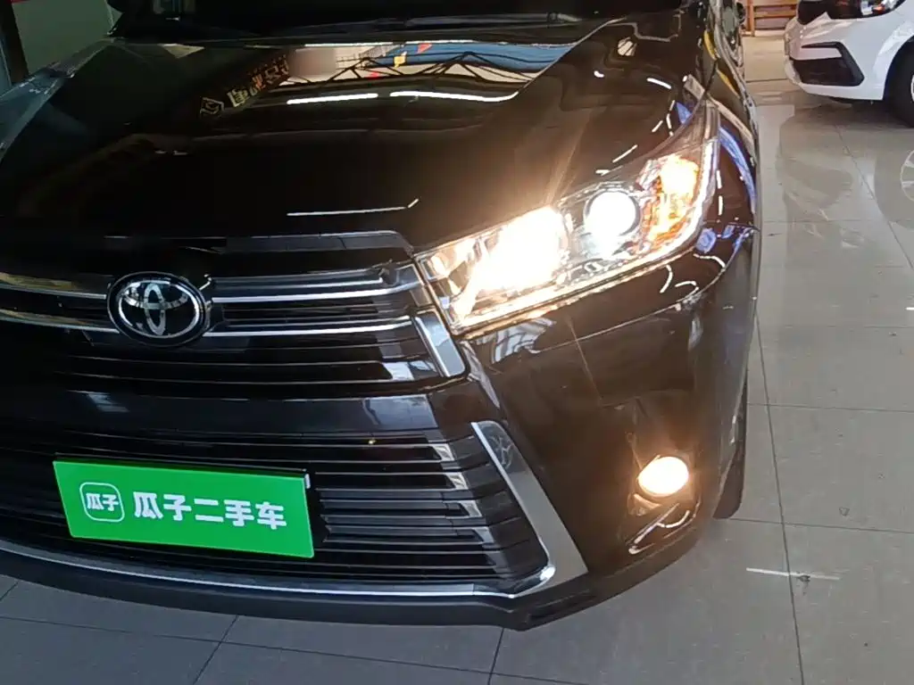 Toyota Highlander — миниатюра 24
