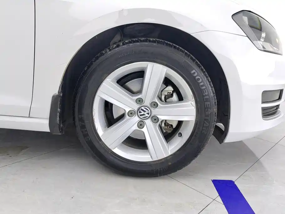 Volkswagen Golf — миниатюра 6