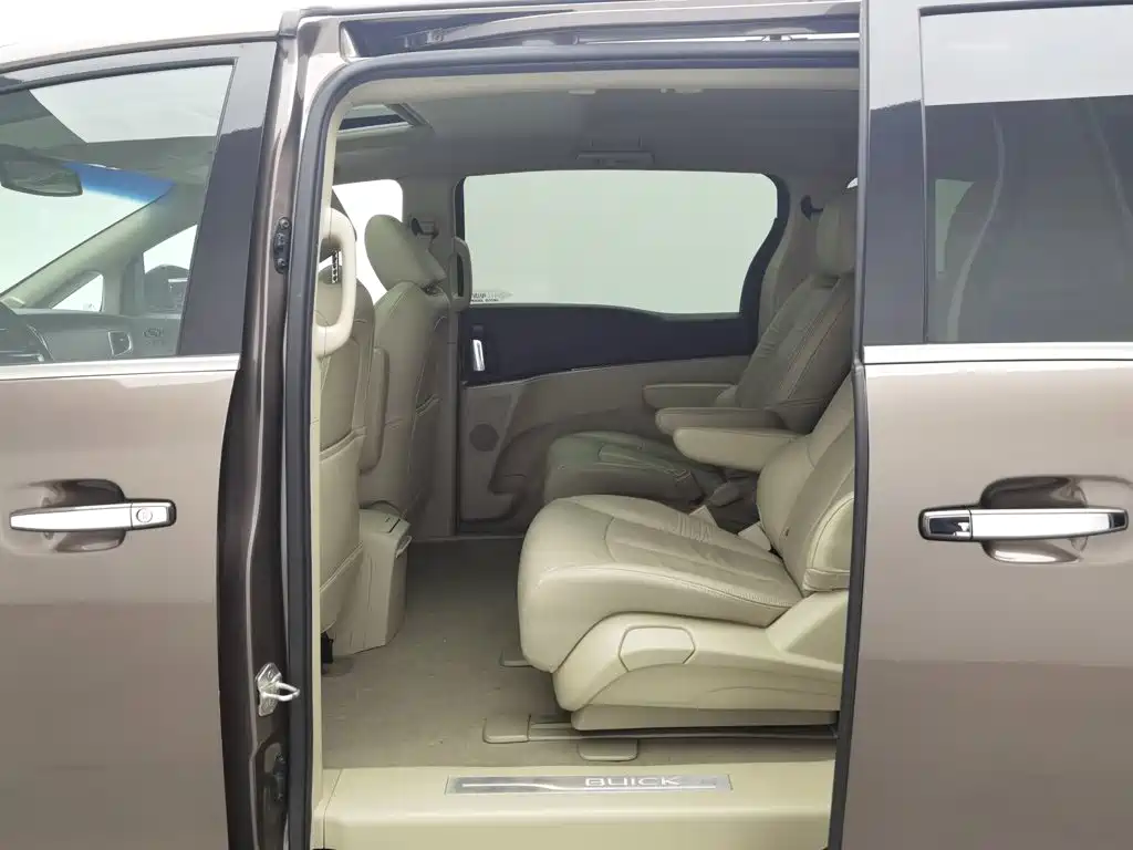 Buick GL8 — миниатюра 15