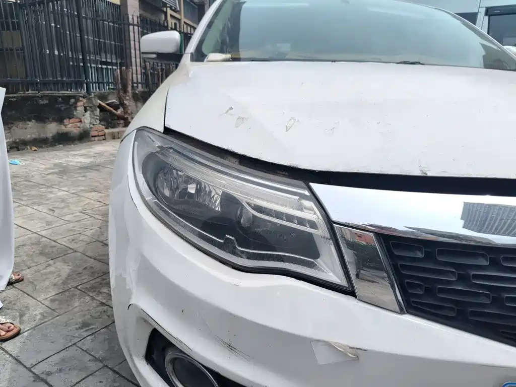 Qoros Qoros 3 — миниатюра 7