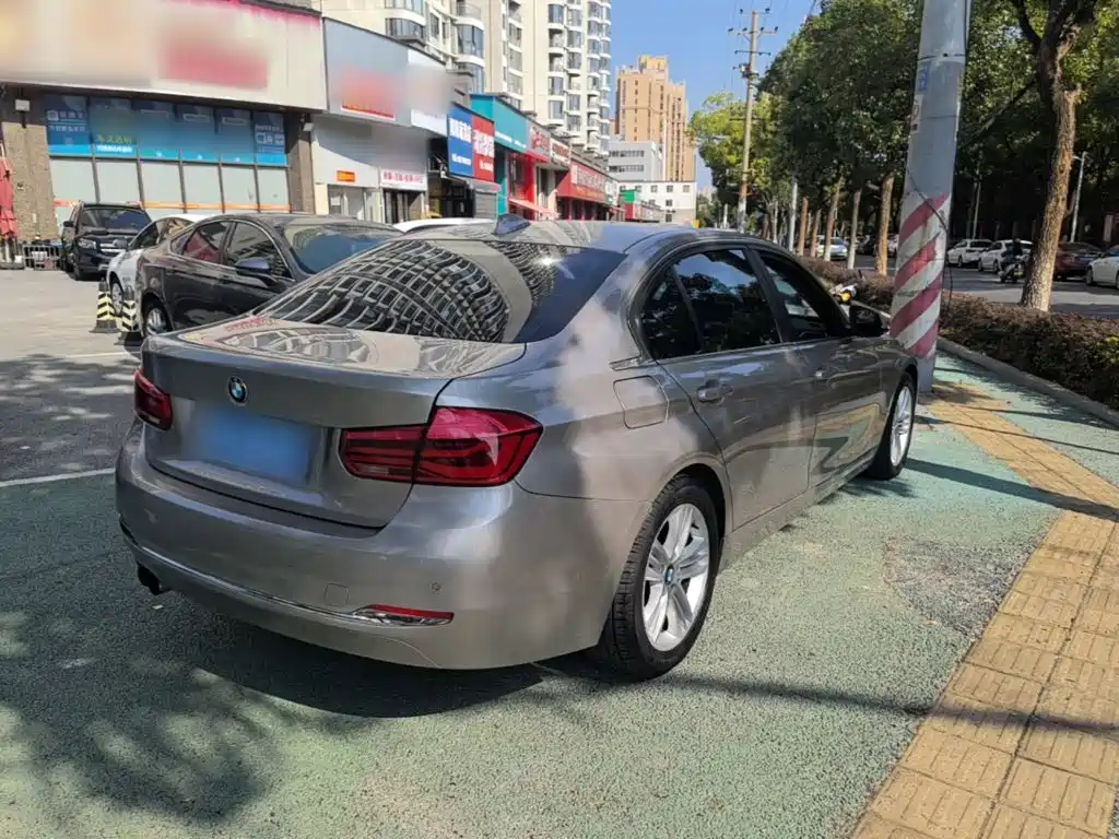 BMW 3 Series — миниатюра 7