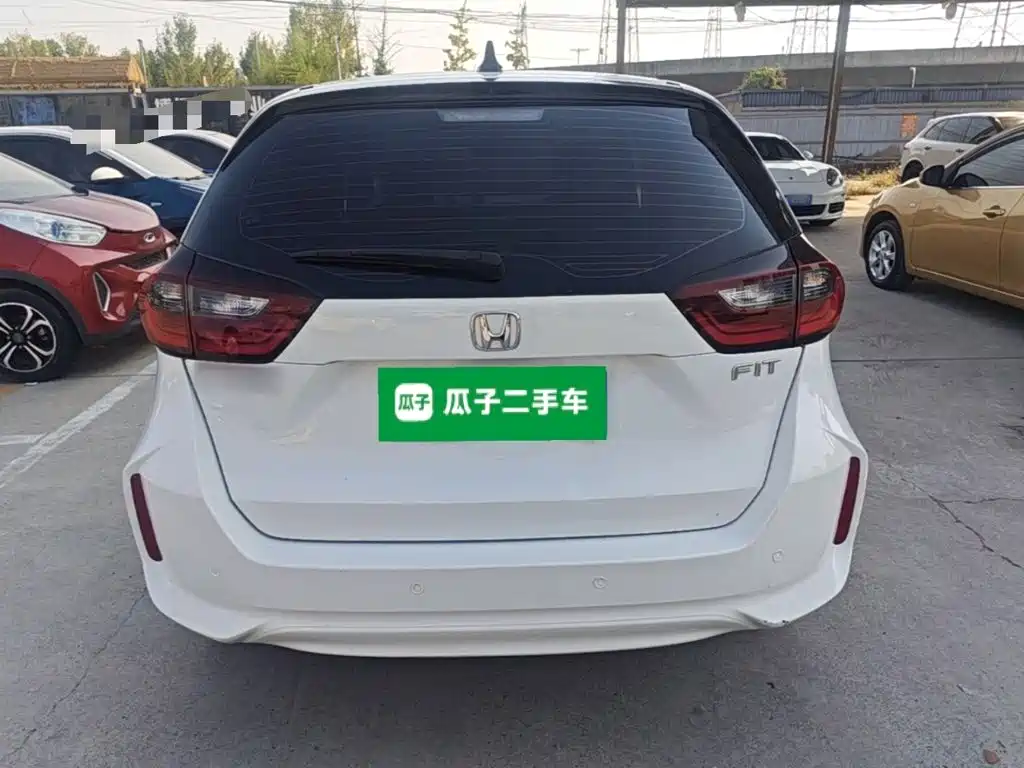 Honda Fit — миниатюра 6