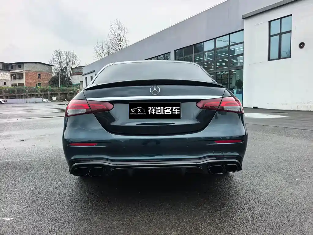 MERCEDES-BENZ E CLASS