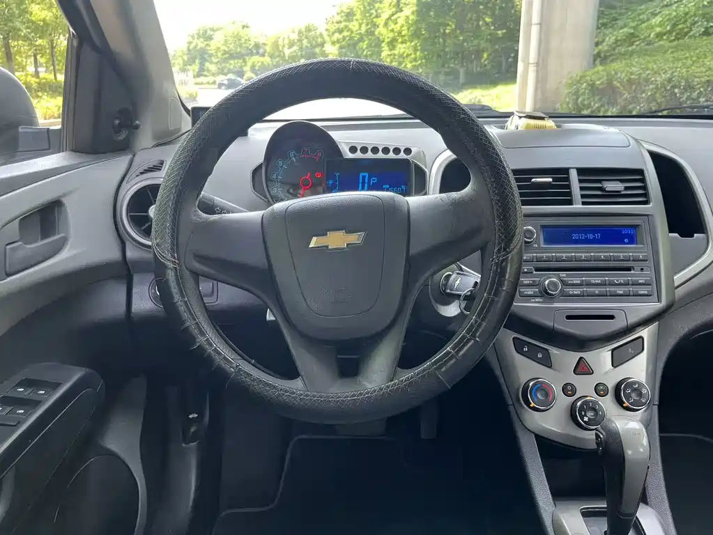 Chevrolet Aveo 2013 1.4L AT