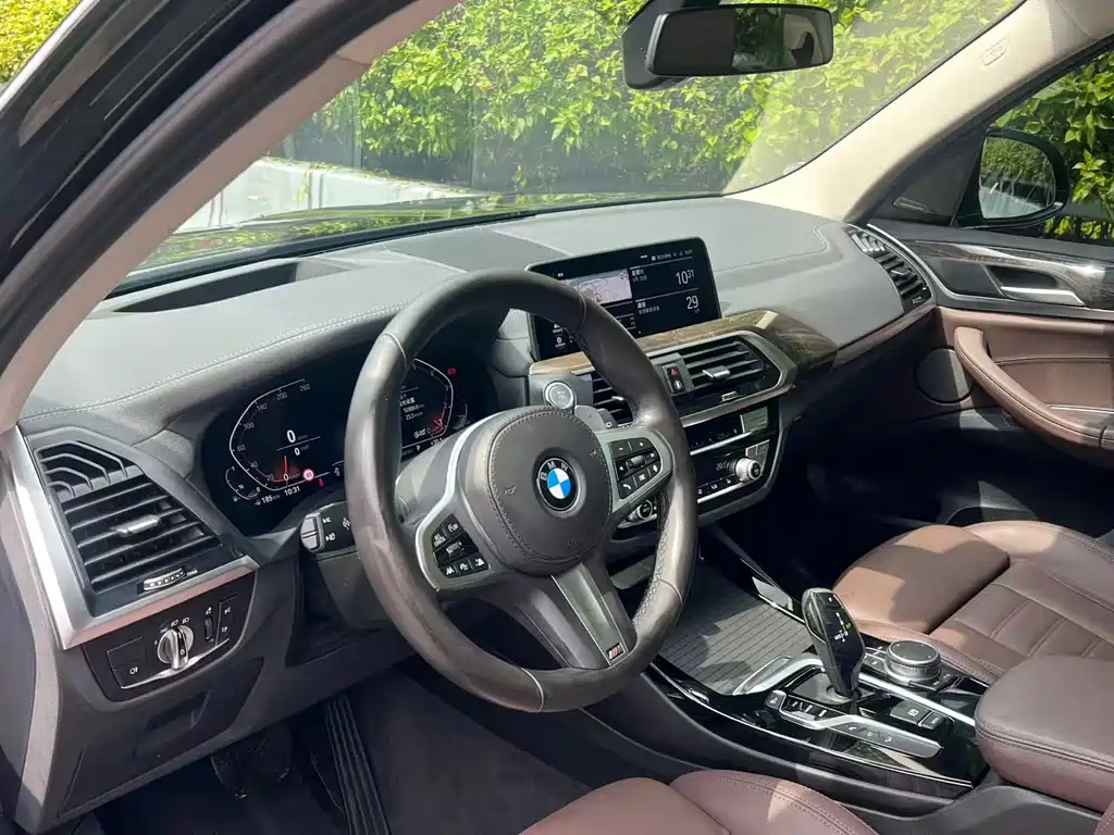 BMW X3 — миниатюра 9
