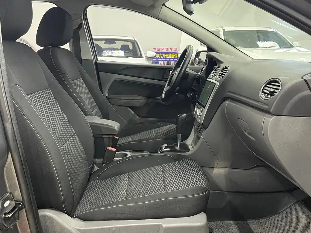 Ford Focus — миниатюра 13