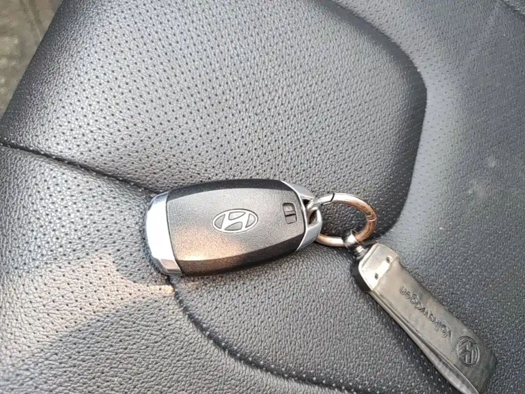 Hyundai Elantra — миниатюра 9