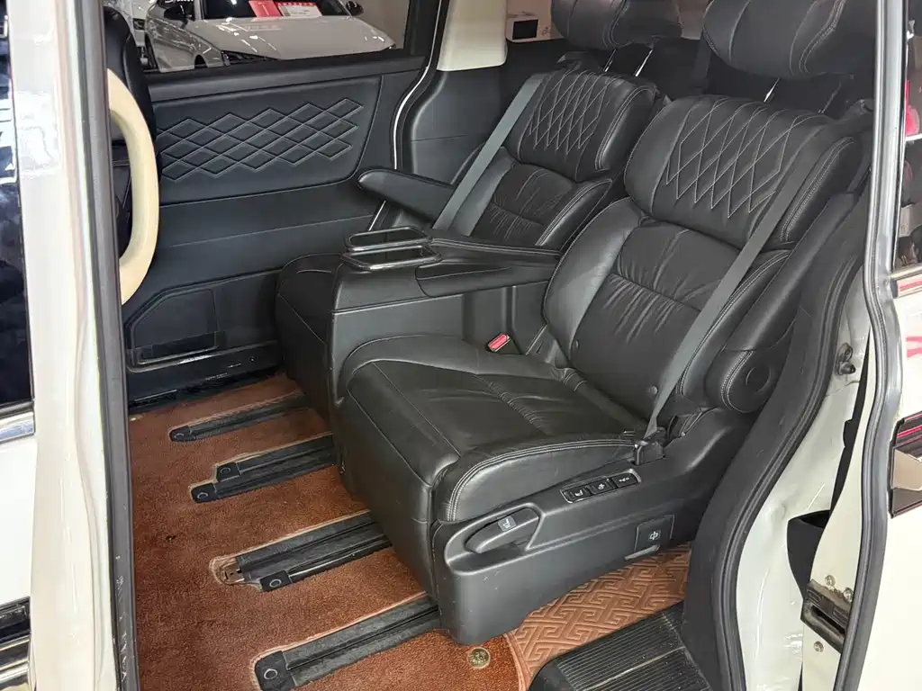 Honda Elysion — миниатюра 5