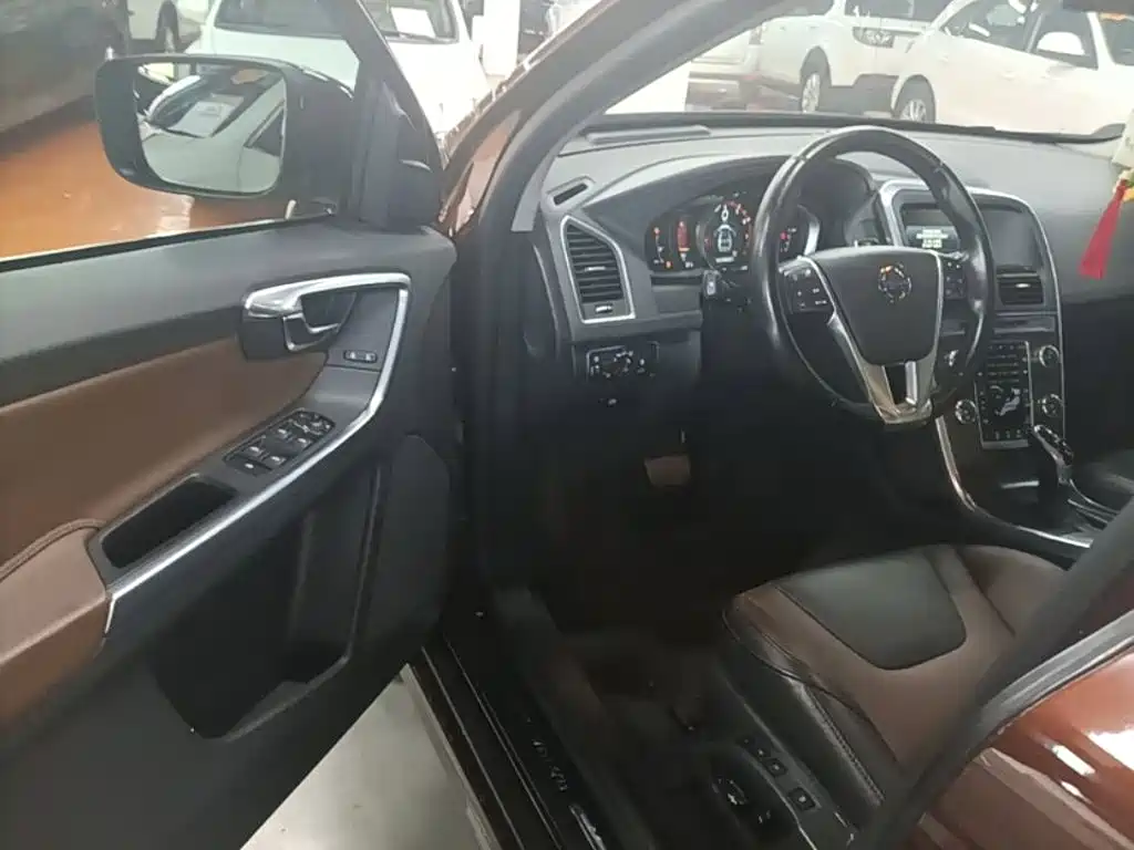 Volvo XC60 — миниатюра 16