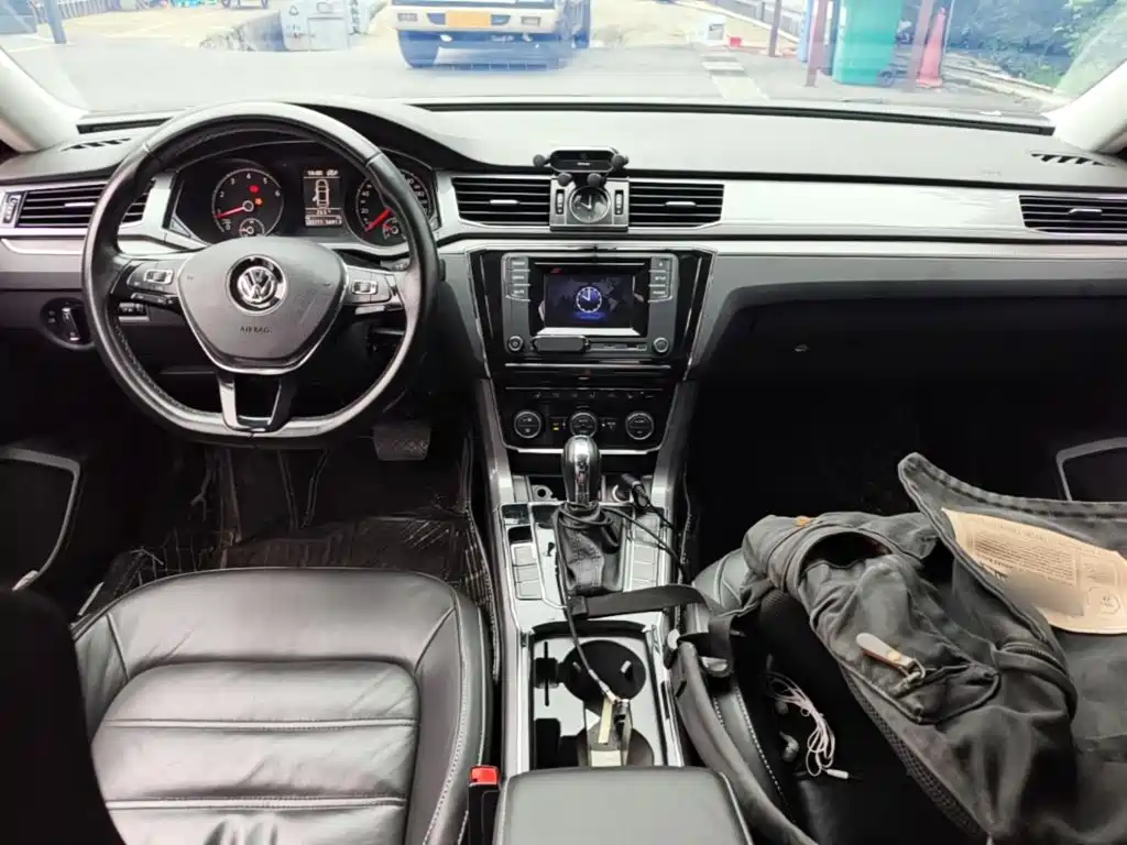 Volkswagen Passat — миниатюра 10