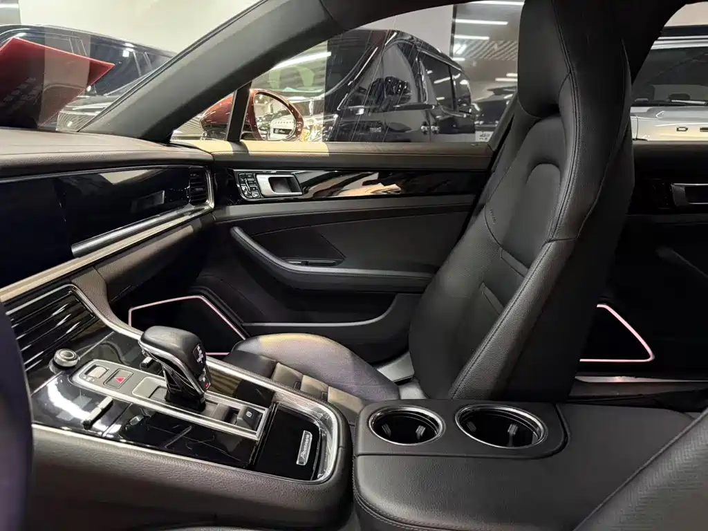 Porsche Panamera — миниатюра 13