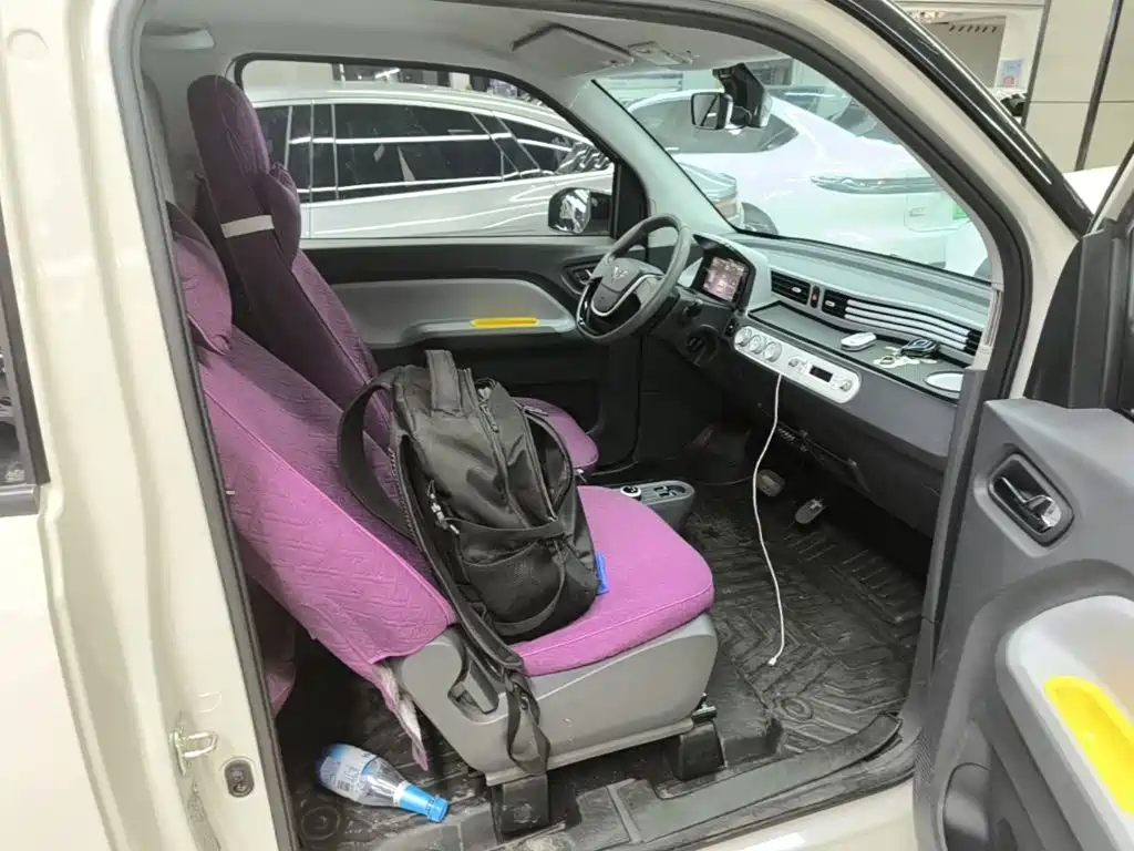 Wuling MINIEV — миниатюра 25